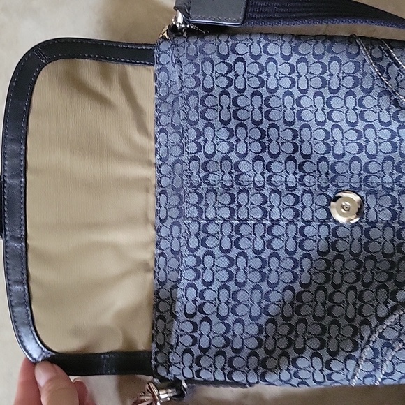 COACH SOHO MINI SIGNATURE CROSSBODY MESSENGER BAG - Picture 10 of 11